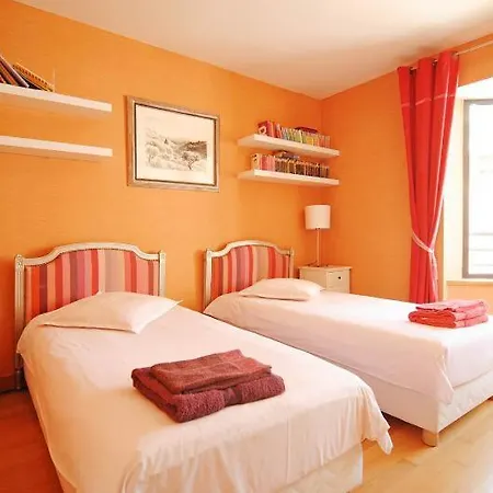 5br Lovely Jacuzzi&terrace - What'app - 0034-635-518-057 - For Reservations! Párizs