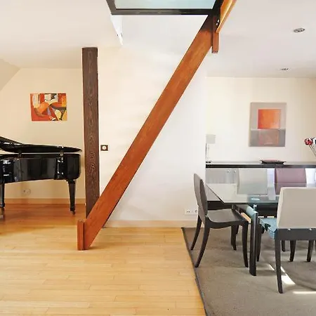Apartman 5br Lovely Jacuzzi&terrace - What'app - 0034-635-518-057 - For Reservations!