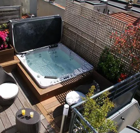 5br Lovely Jacuzzi&terrace - What'app - 0034-635-518-057 - For Reservations! Apartman Párizs